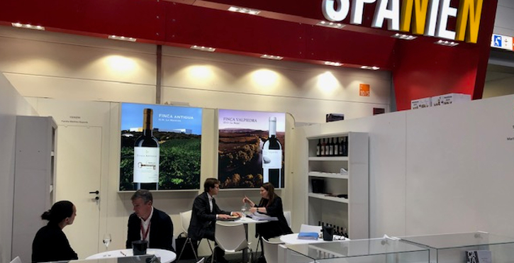 Read more about the article Familia Martínez Bujanda attends the most important wine trade fairs