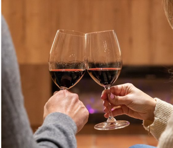 Read more about the article Wine, the best ally for Valentine’s Day