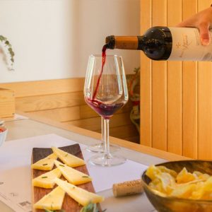 La Hora del vino en La Casona (de abril a septiembre)