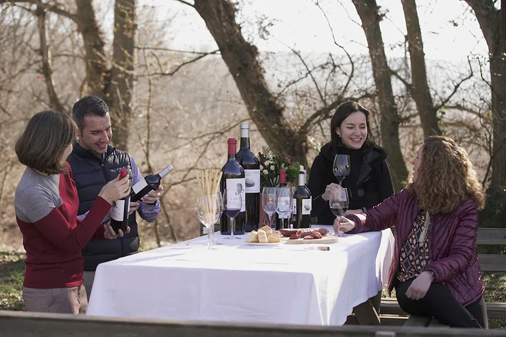 Flavours of the Ebro: Tasting and picnic by de Riverside (80 €/person) - Image 13